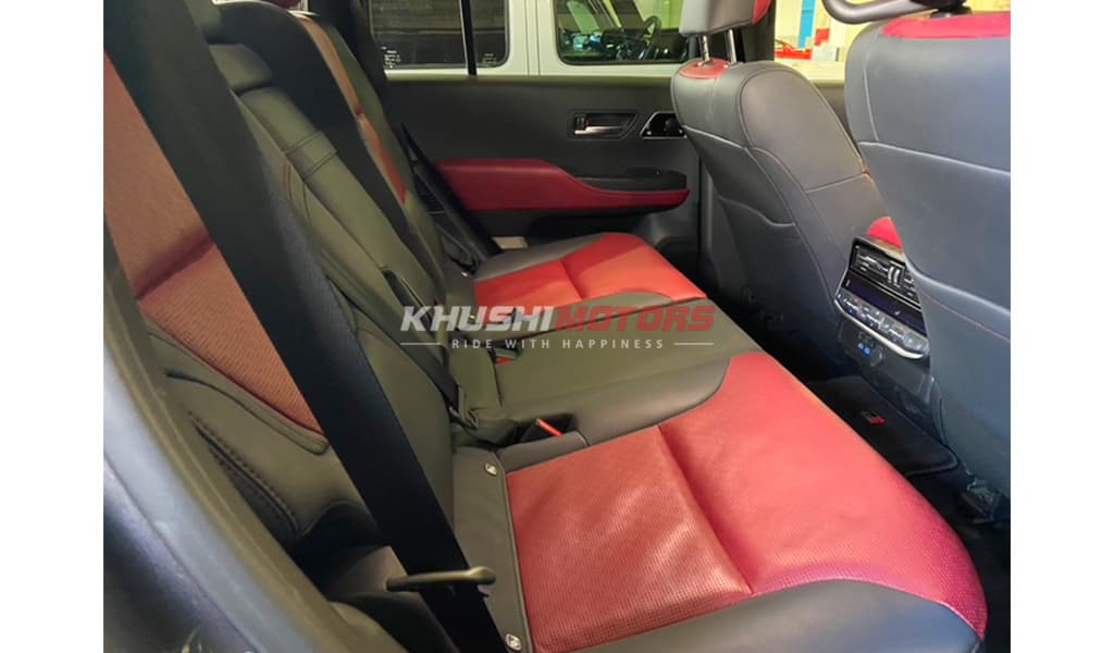 2023 Toyota Land Cruiser image-4