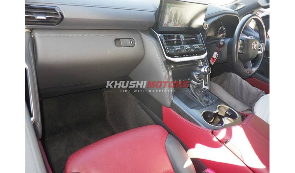 2023 Toyota Land Cruiser image-7