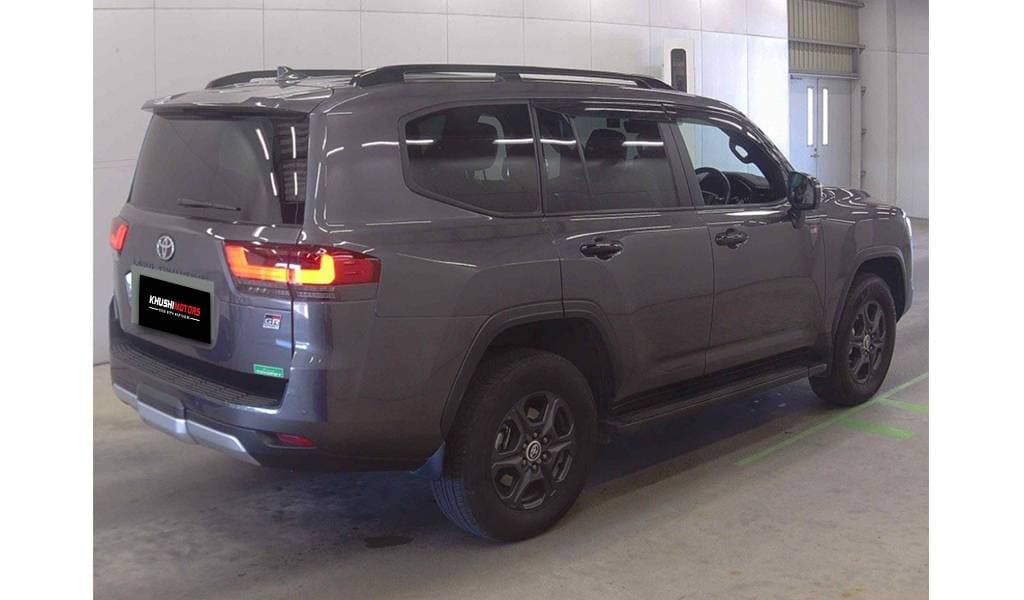 2023 Toyota Land Cruiser image-8
