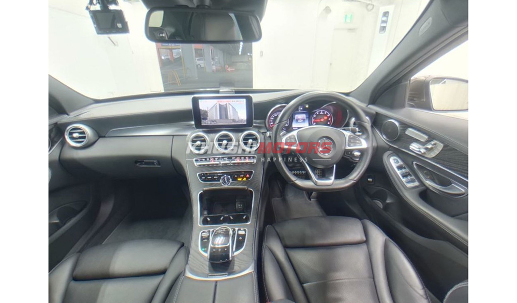 2018 Mercedes-Benz C200 image-3