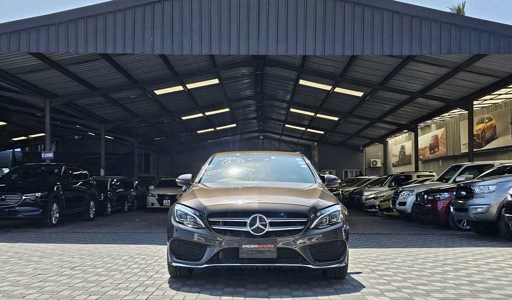 2018 Mercedes-Benz C200 image-8