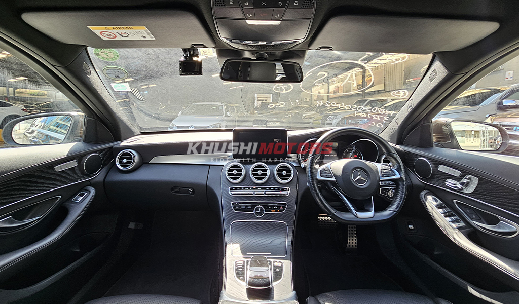 2018 Mercedes-Benz C200 image-14