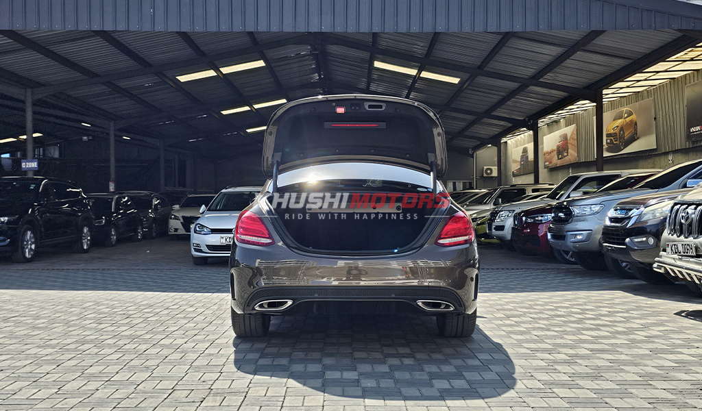 2018 Mercedes-Benz C200 image-22