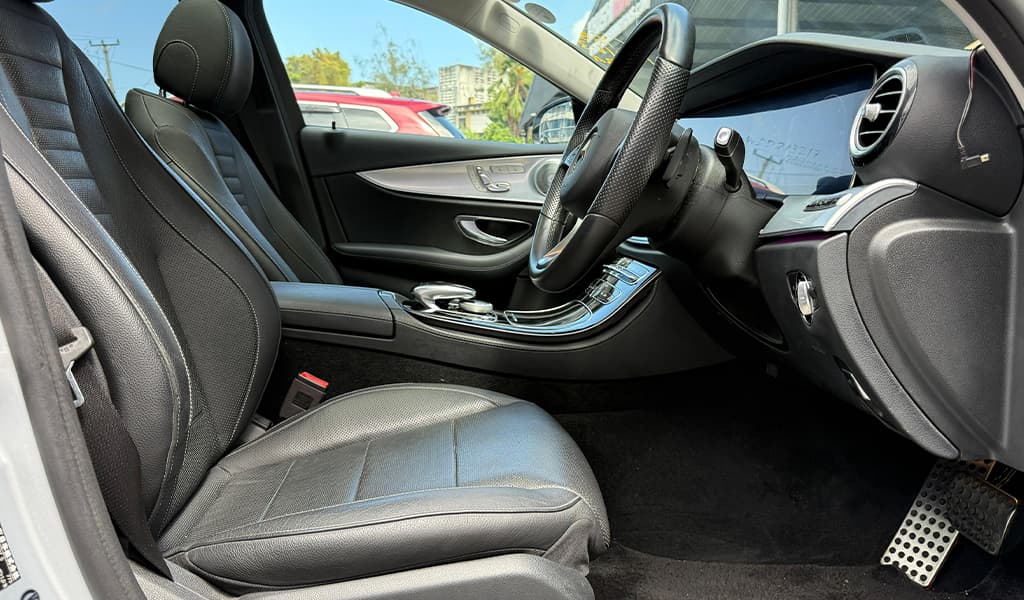 2018 Mercedes-Benz E220d image-11