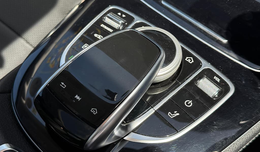 2018 Mercedes-Benz E220d image-17