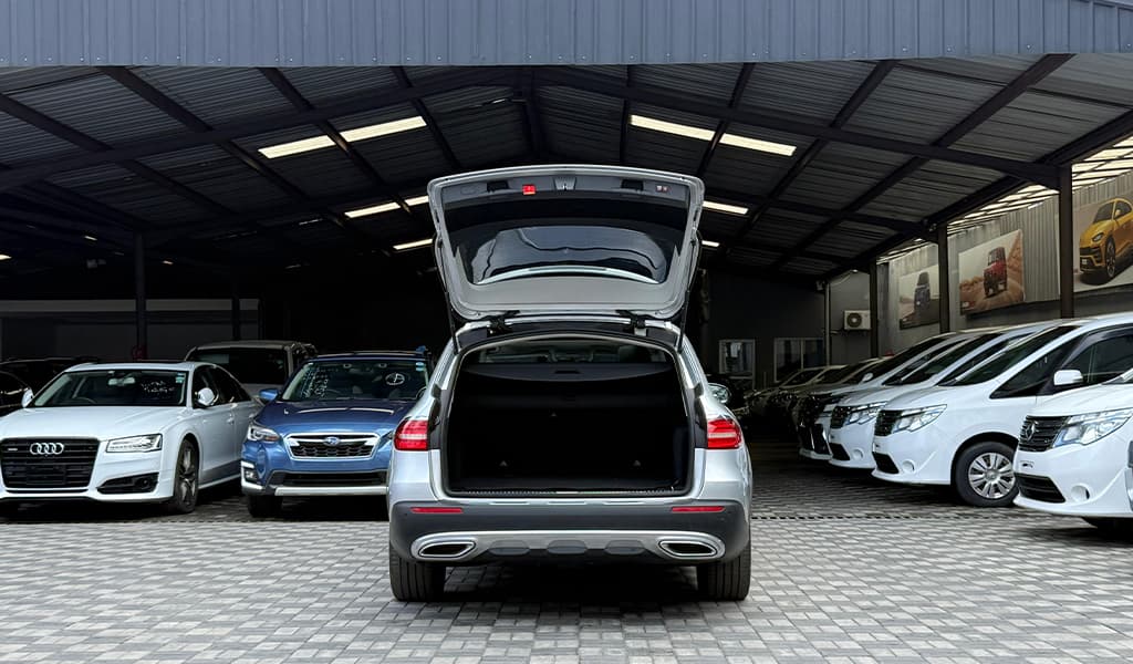 2018 Mercedes-Benz E220d image-19