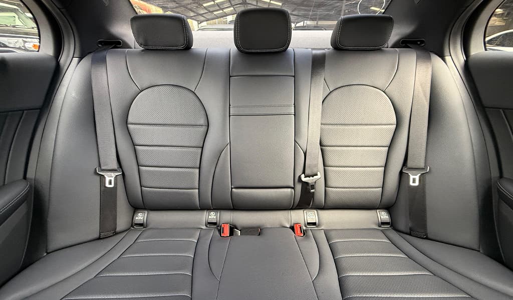 2018 Mercedes-Benz C180 image-19