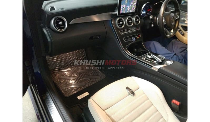 2018 Mercedes-Benz C180 image-7