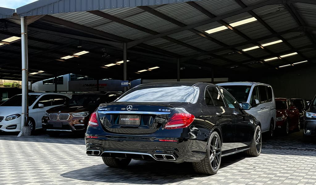 2018 Mercedes-Benz E63s image-13