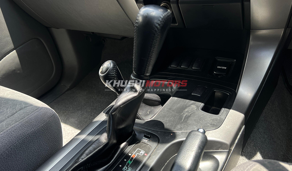 2007 Toyota Land Cruiser Prado image-13