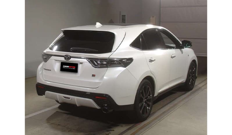 2018 Toyota Harrier image-4