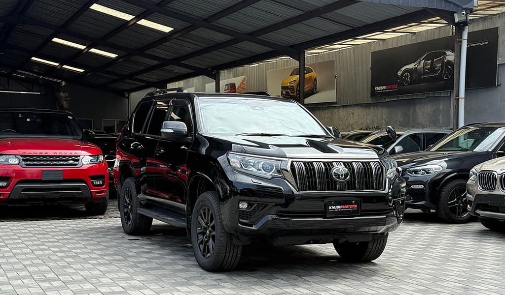 2021 Toyota Land Cruiser Prado image-1