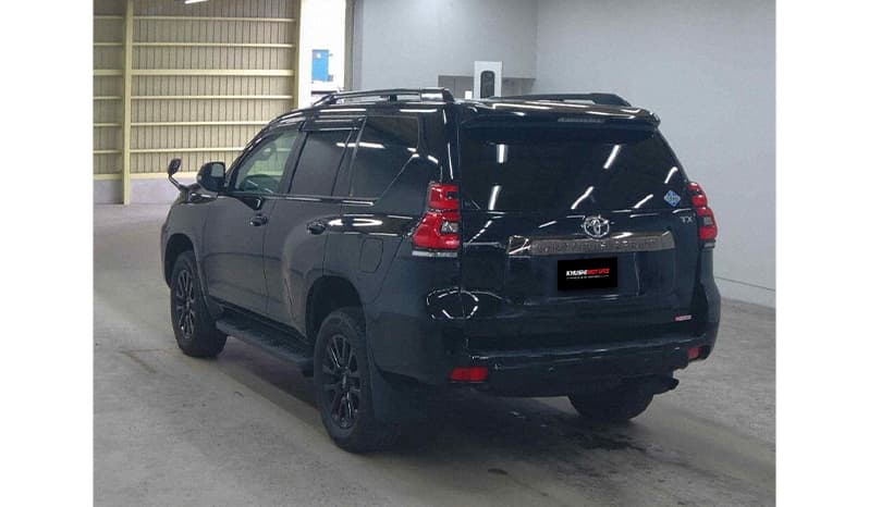 2021 Toyota Land Cruiser Prado image-3