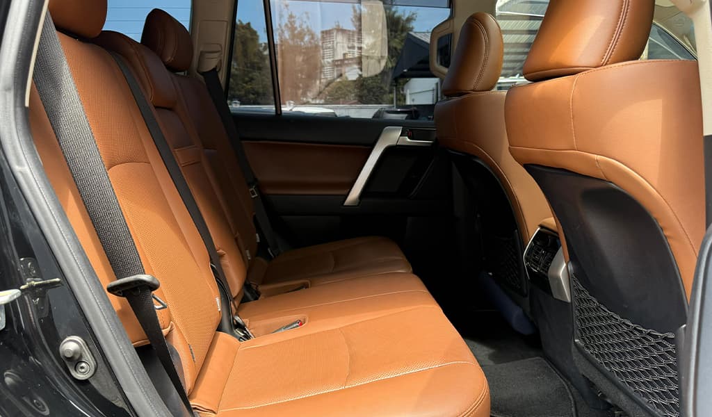 2021 Toyota Land Cruiser Prado image-17