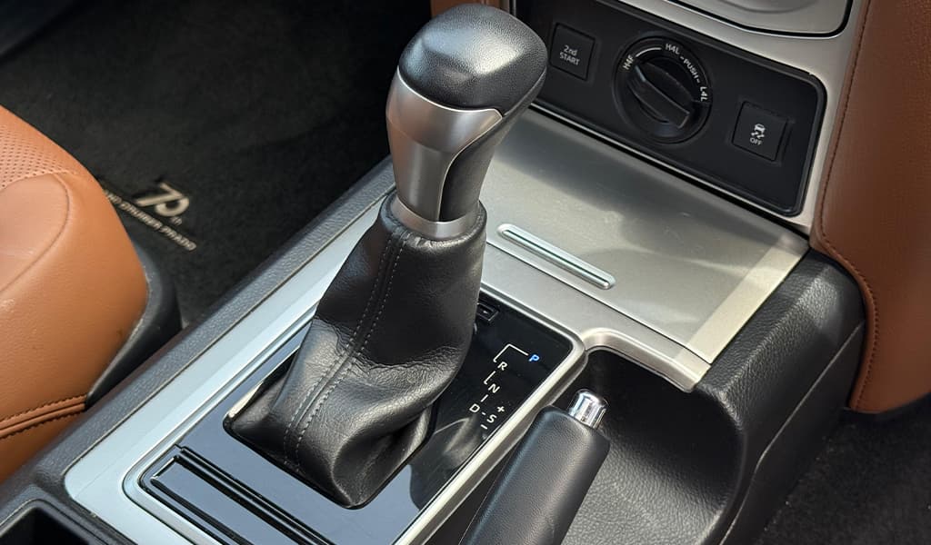 2021 Toyota Land Cruiser Prado image-18