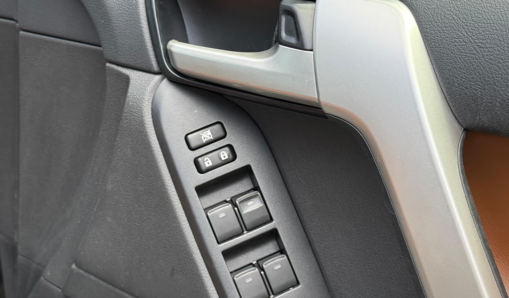 2021 Toyota Land Cruiser Prado image-19