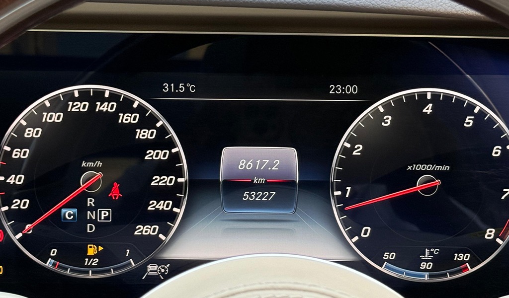 2018 Mercedes-Benz S560 image-13