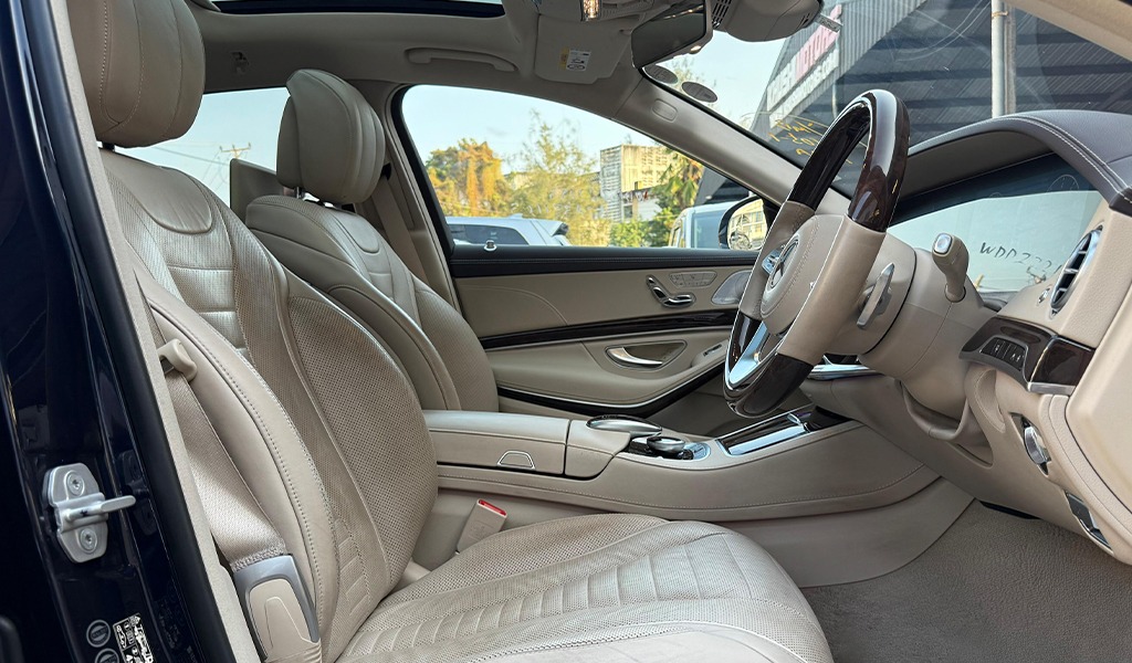 2018 Mercedes-Benz S560 image-16