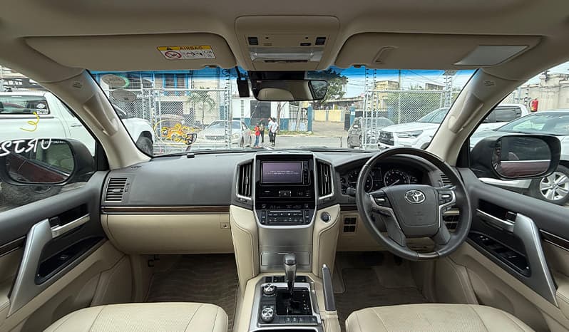 2019 Toyota Land Cruiser image-14