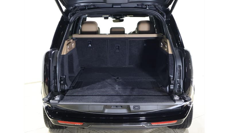2022 Land Rover Vogue D300 image-3