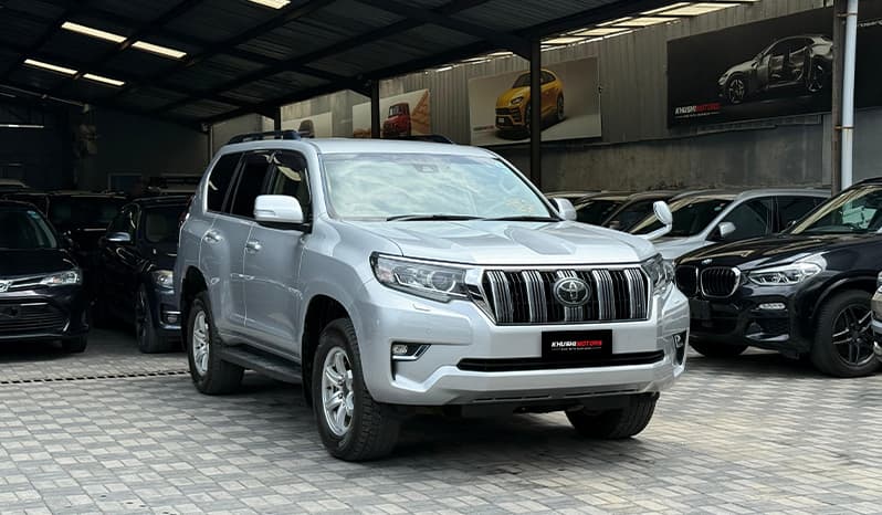 2019 Toyota Land Cruiser Prado image-1
