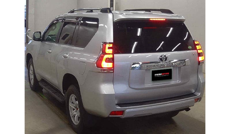2019 Toyota Land Cruiser Prado image-3