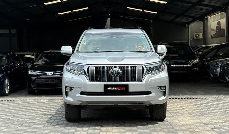 2019 Toyota Land Cruiser Prado image-8