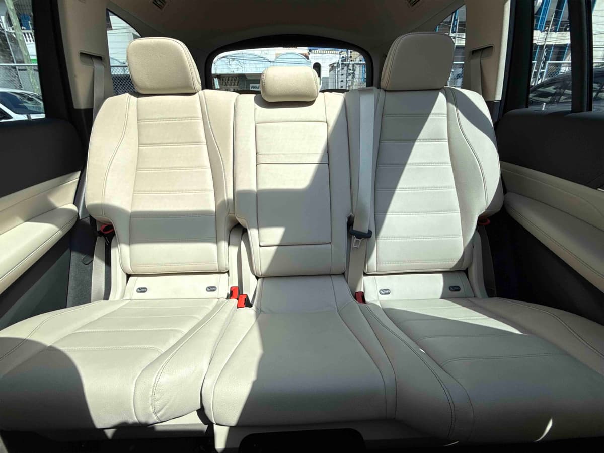 2020 Mercedes-Benz Gls400d image-9