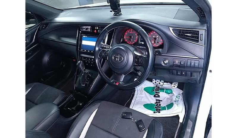 2019 Toyota Harrier image-5