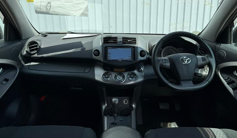 2010 Toyota Vanguard image-11
