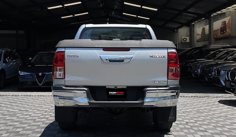 2019 Toyota Hilux image-11