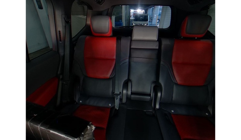 2023 Toyota Land Cruiser image-2