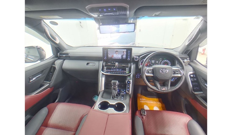 2023 Toyota Land Cruiser image-3
