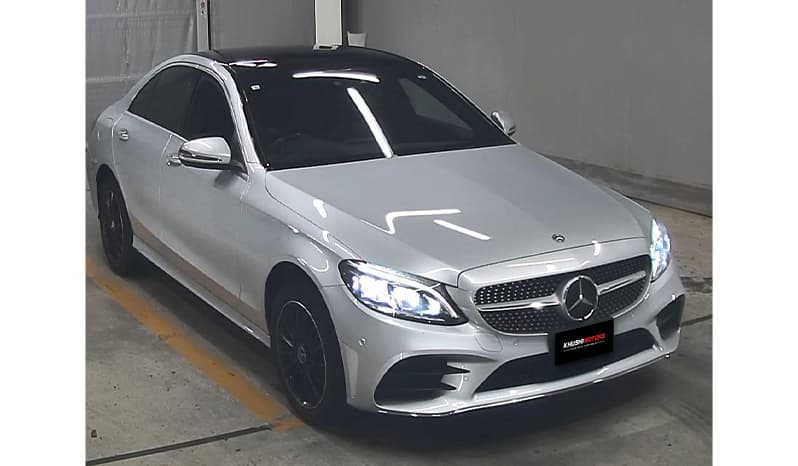 2018 Mercedes-Benz C220d image-2