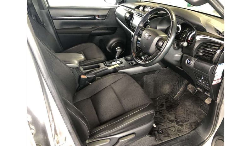 2019 Toyota Hilux image-4