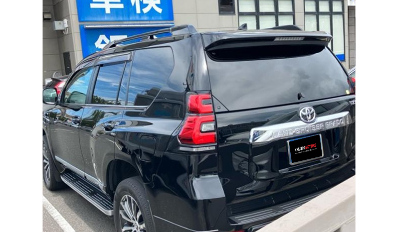 2018 Toyota Land Cruiser Prado image-3