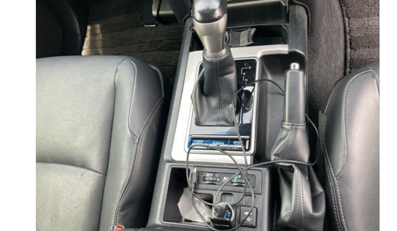 2018 Toyota Land Cruiser Prado image-7