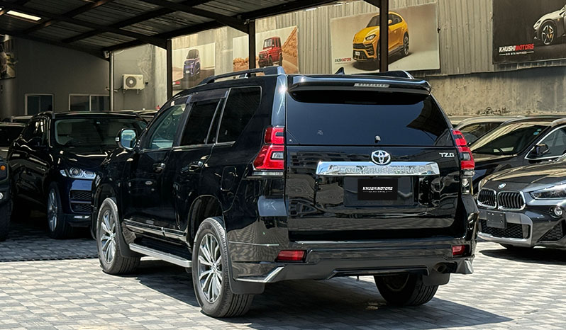 2018 Toyota Land Cruiser Prado image-11