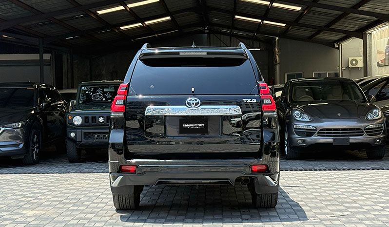 2018 Toyota Land Cruiser Prado image-12