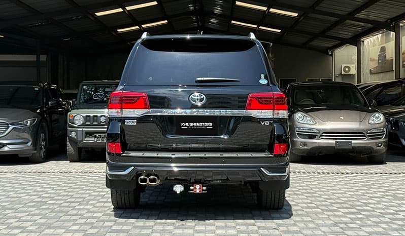 2019 Toyota Land Cruiser image-11