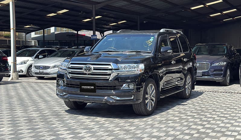 2019 Toyota Land Cruiser image-15
