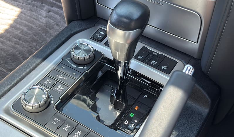 2019 Toyota Land Cruiser image-23