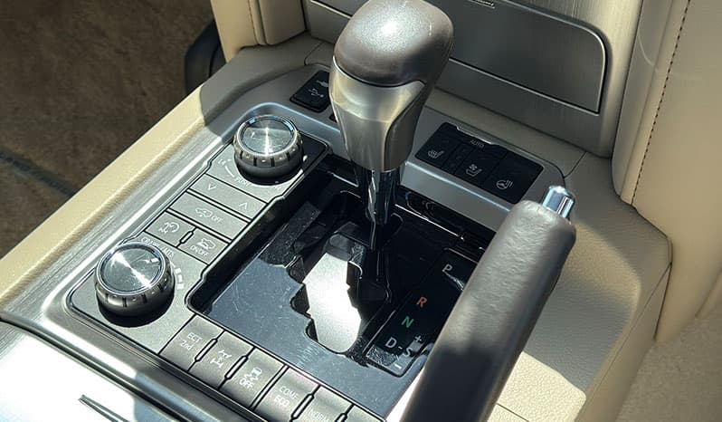 2018 Toyota Land Cruiser image-14