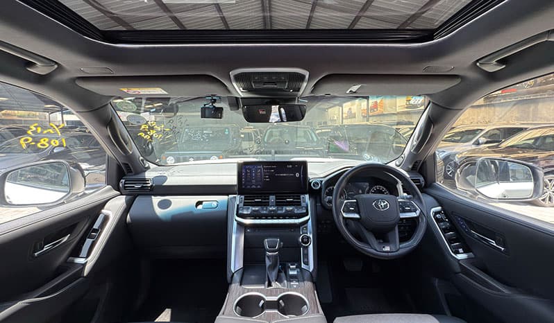 2021 Toyota Land Cruiser image-13