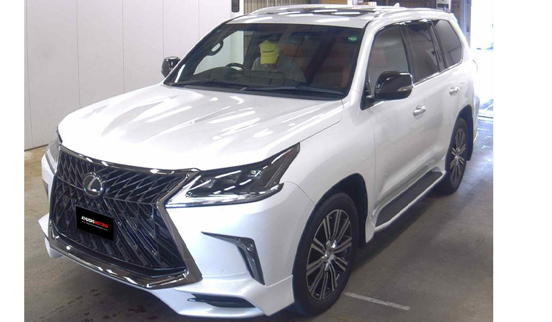 2018 Lexus LX570 image-7
