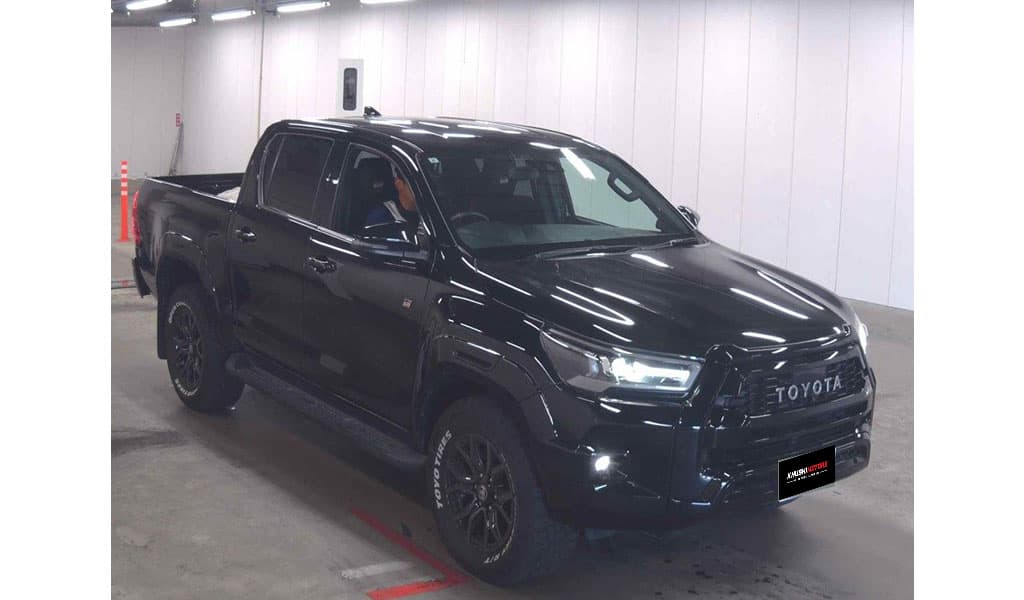 2022 Toyota Hilux image-2