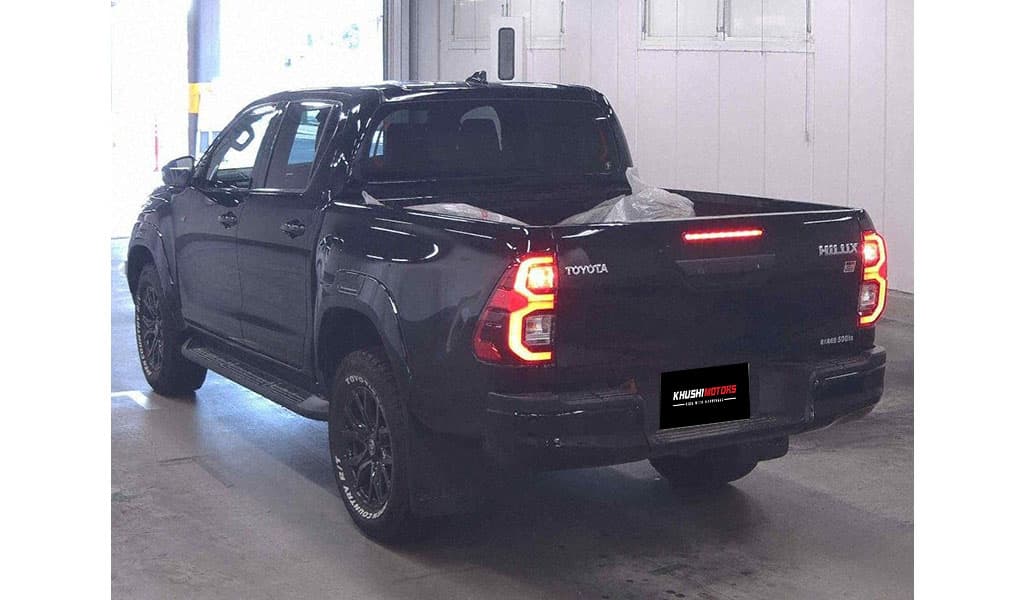 2022 Toyota Hilux image-4