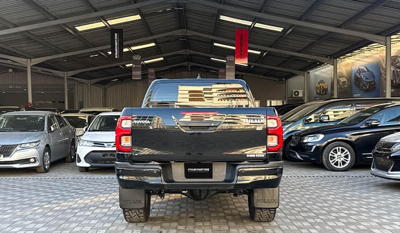 2022 Toyota Hilux image-9