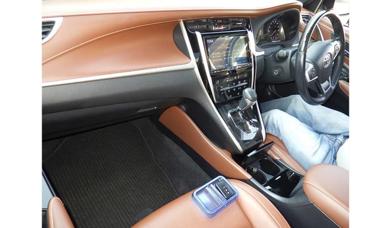 2018 Toyota Harrier image-3