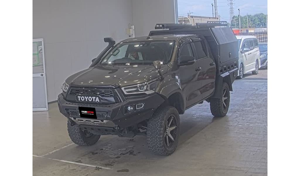 2021 Toyota Hilux image-1